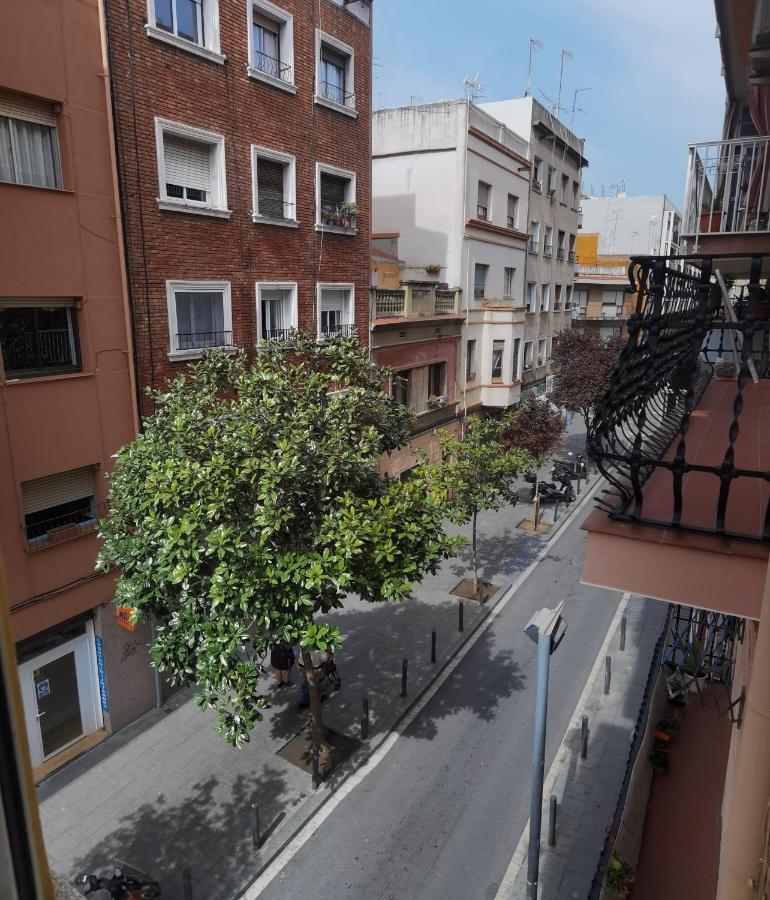 Barcelona Apartamento En Planta Baja Con Terraza Apartment L'Hospitalet de Llobregat Exterior foto